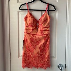 ❗️NWT BEBE ORANGE FLORAL LACE  MINI DRESS❗️